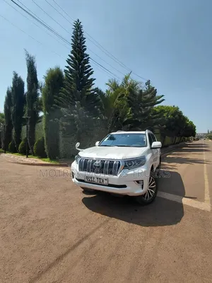 Toyota Land Cruiser 2018 White
