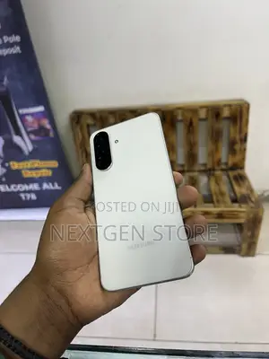 Samsung Galaxy A56 128 GB White