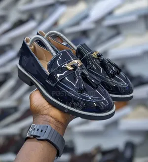 Victoria Casual Brogues