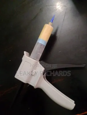 Roach Gel Gun