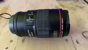 Canon Macro Lens 100mm