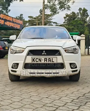 Mitsubishi RVR 2010 White