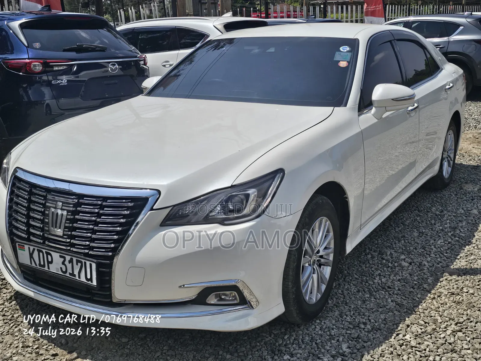 Toyota Crown 2017 White