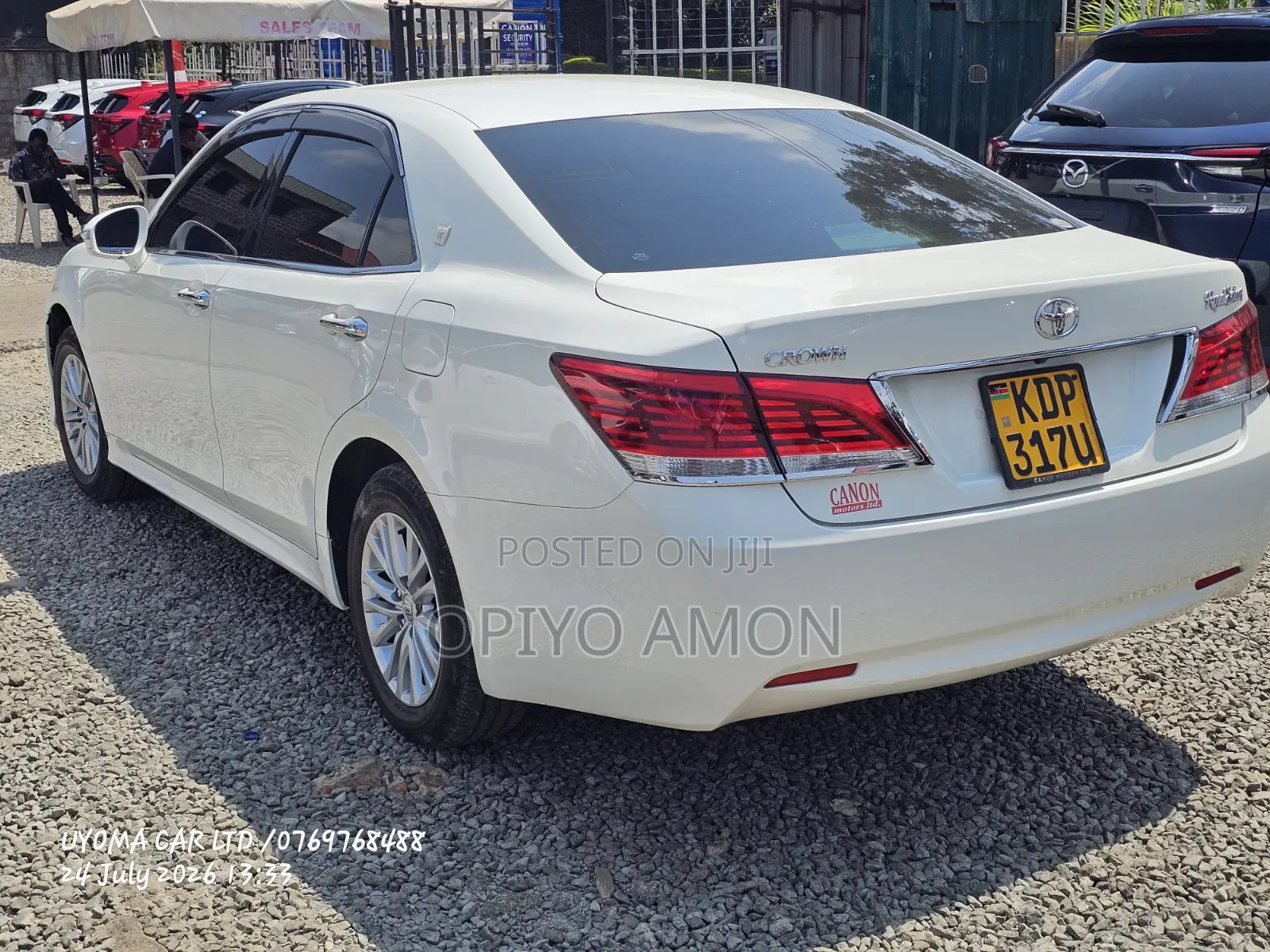 Toyota Crown 2017 White