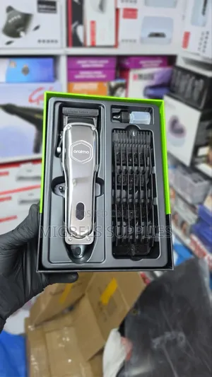 Cordless Shaving Machine ( Oraimo )