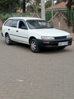 Toyota Corolla 1990 White