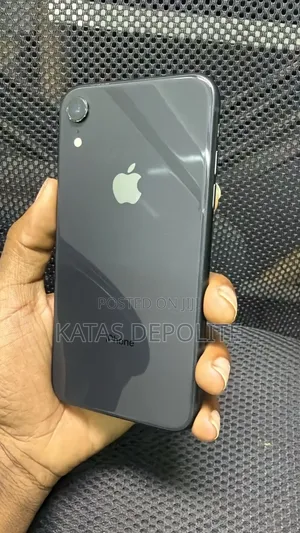 Apple iPhone XR 64 GB Black