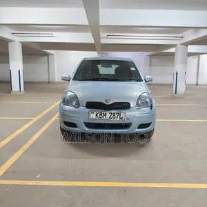 Toyota Vitz 2005 Ivory