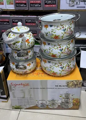 The Original Enamel Cookware Set With Kettle