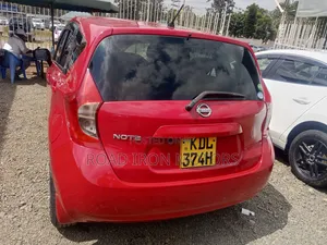 Nissan Note 2016 Red