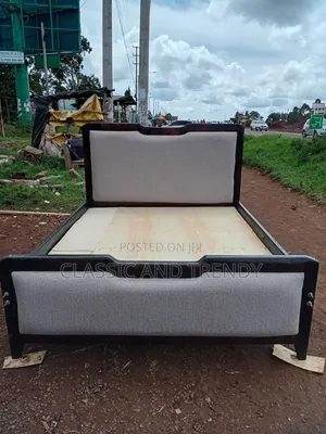 5x6 Cream Mocket Bed -Payment After Installation