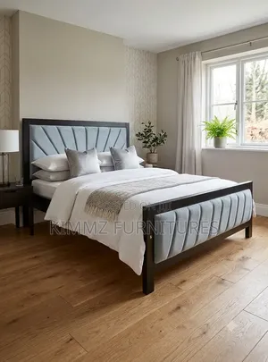 5x6 Black and Gray Mocket Bed