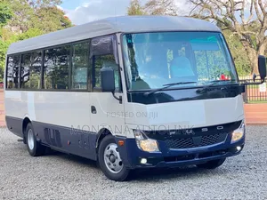 Mitsubishi Fuso Rosa 2019 White