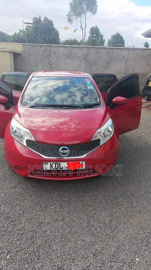 Nissan Note 2016 Red