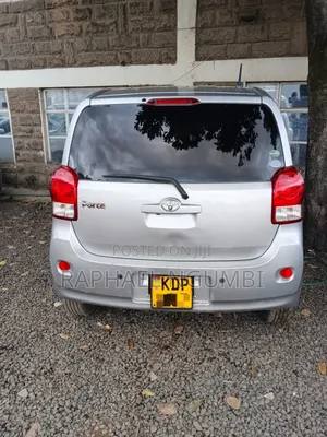 New Toyota Porte 2016 Silver