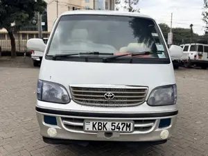 Toyota HiAce 2002 Silver