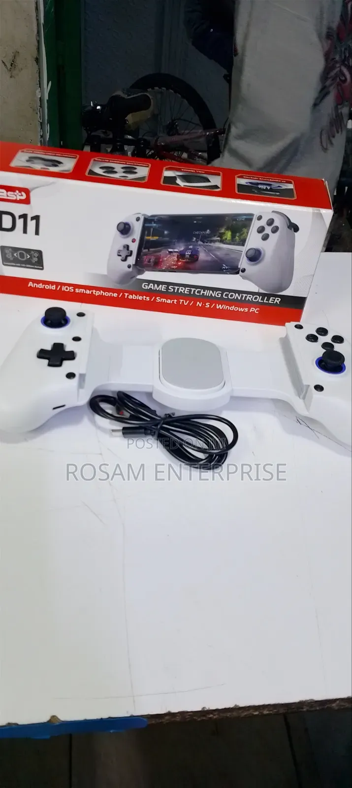 D11 Game Stretching Controller