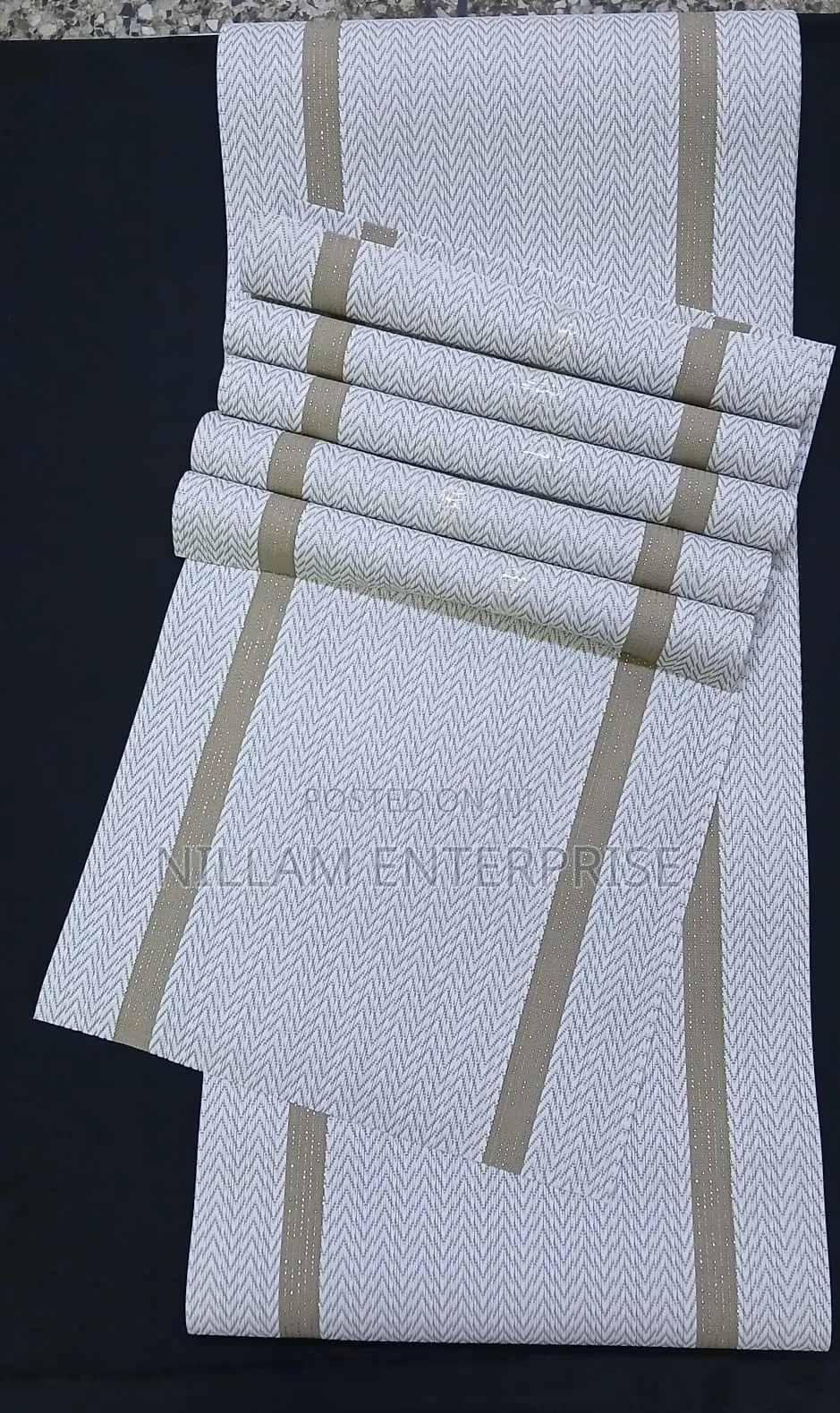 6pcs PVC Table Mats Plus One Table Runner* (30*180cm)