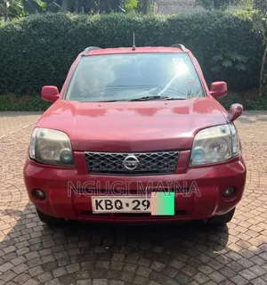 Nissan X-Trail 2004 Red