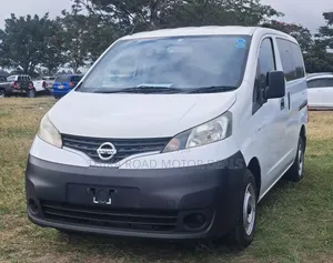Nissan NV200 2018 White