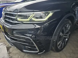 Volkswagen Tiguan 2023 Black