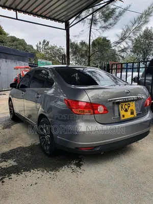 Nissan Bluebird 2011 Gray