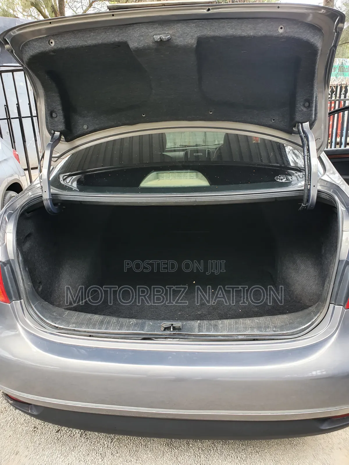 Nissan Bluebird 2011 Gray