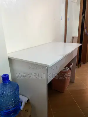 Desk/Table