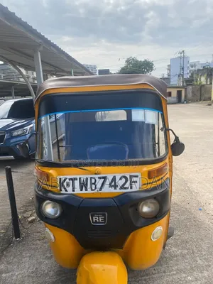 Bajaj RE 2014 Yellow