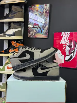 Nike Air Jordan 1 Low SE "Olive Grey" Sneakers