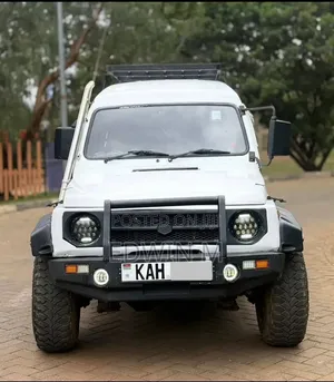 Suzuki Samurai 1995 White
