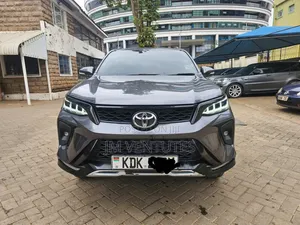 Toyota Fortuner 2016 Gray