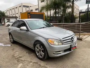 Mercedes-Benz C200 2009 Silver
