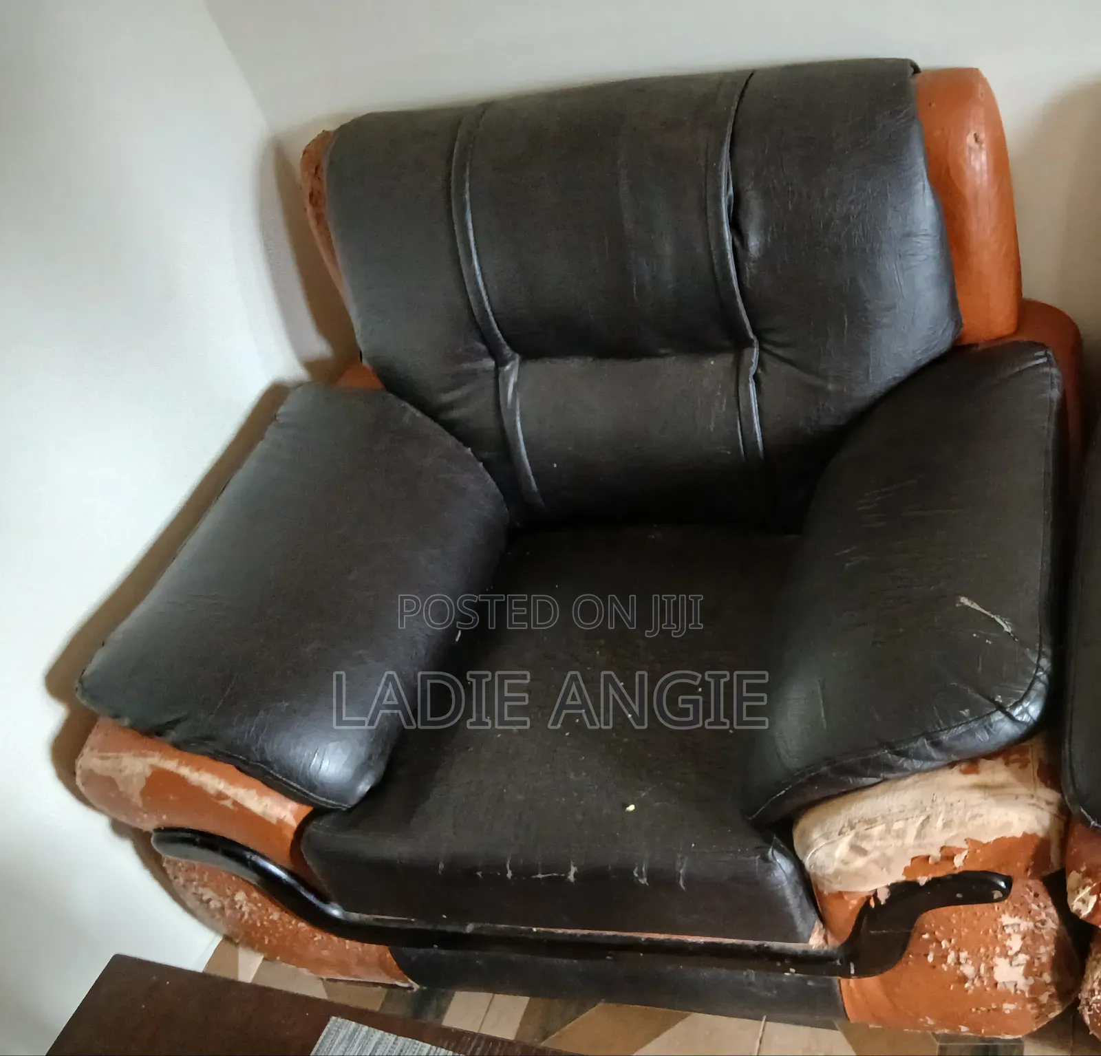 Quick Sale on Sofa Set