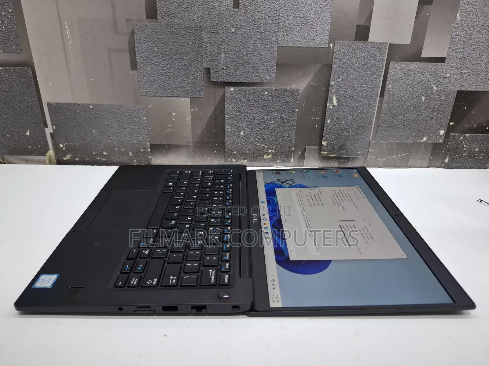 Laptop Dell Latitude 7390 8GB Intel Core i5 SSD 256GB