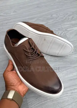 Quality Clarks Suede Shoes