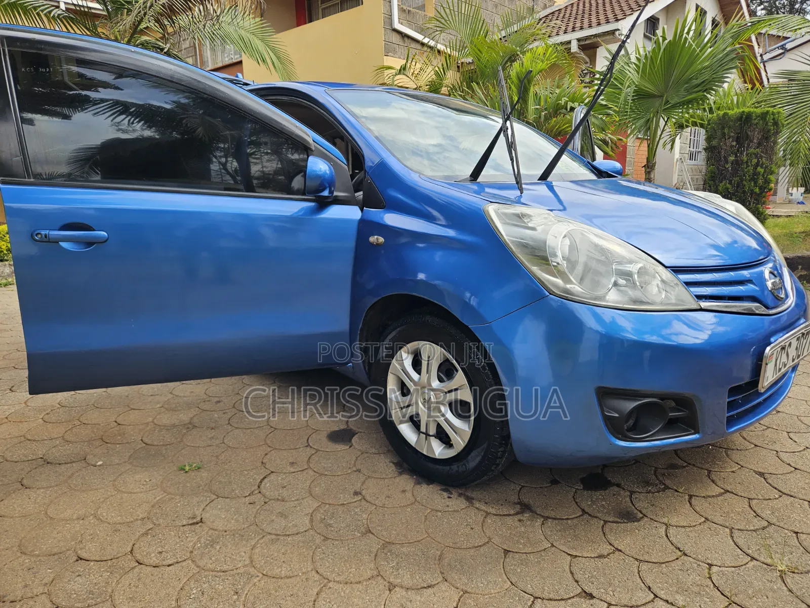 Nissan Note 2011 Blue