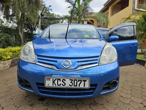 Nissan Note 2011 Blue