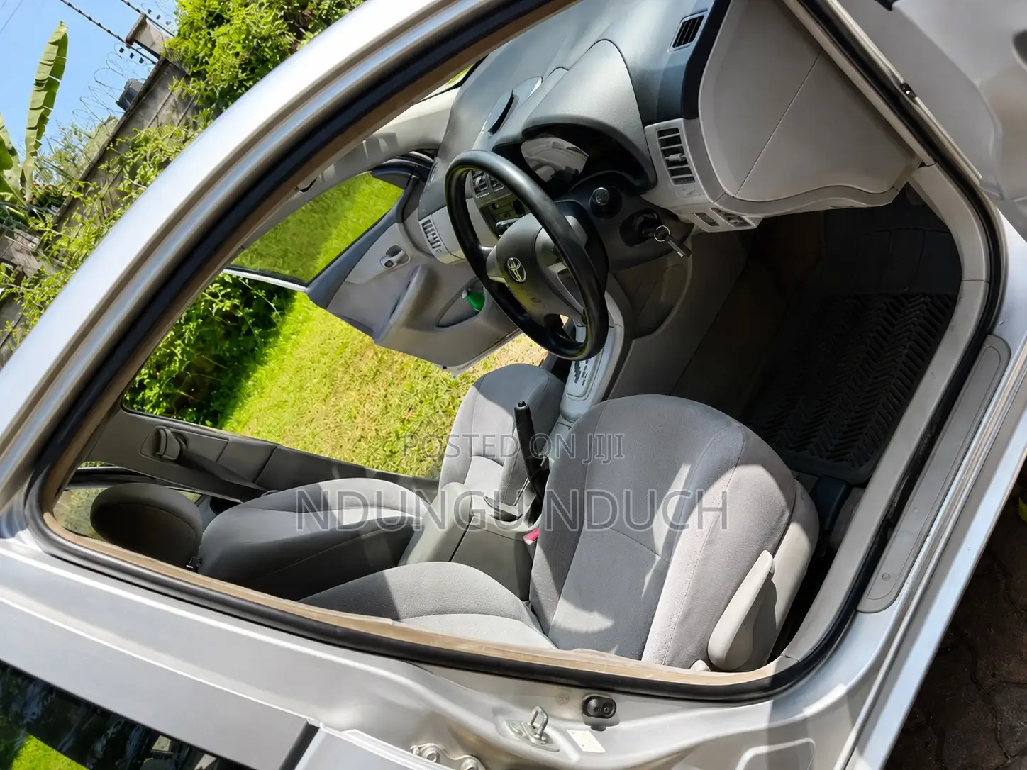 Toyota Axio 2009 Silver
