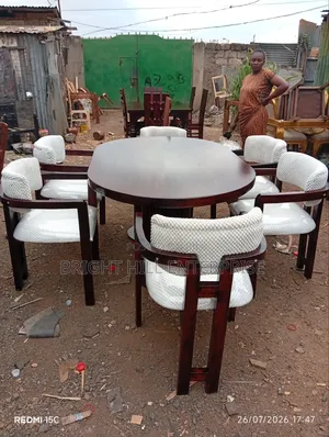Shiny Attractive 6 Seater Dining Tables