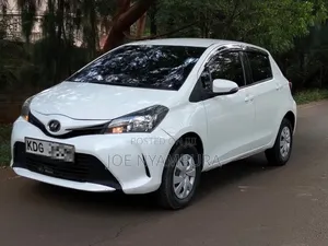 Toyota Vitz 2015 White
