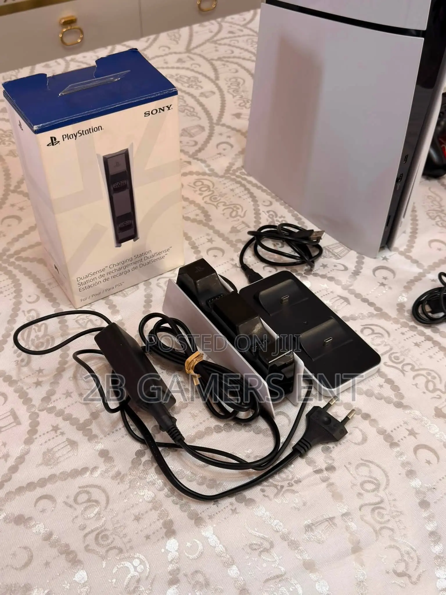 Slim Ps5, 2 Pads Plus Charging Dock
