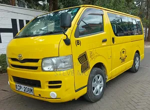 Toyota HiAce 2011 Yellow