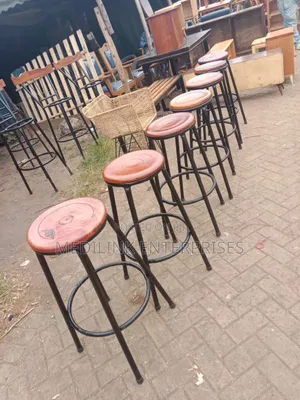 Counter Set Stools Wooden Metallic