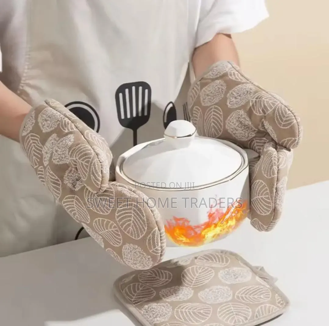 Heat Resistant Oven Gloves