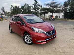 Nissan Note 1.2 Hybrid 2019 Red