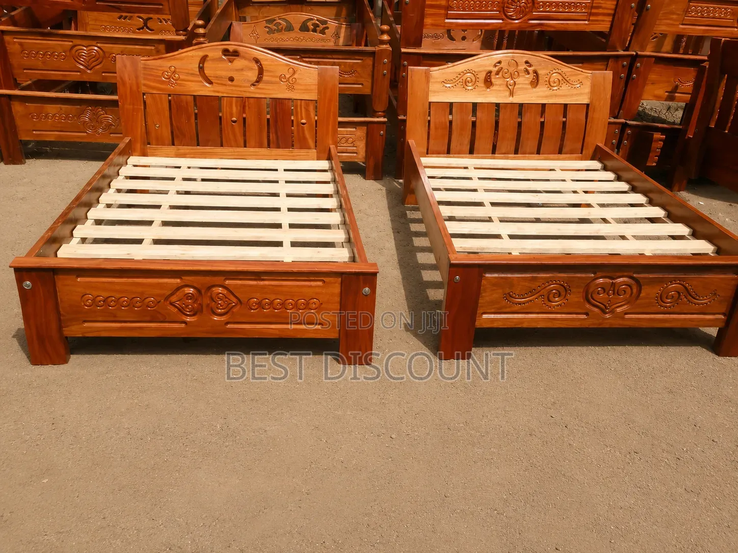 Mahogany 4*6 Bed