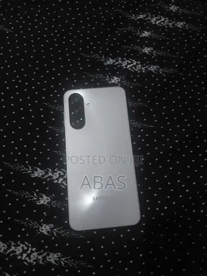 New Samsung Galaxy A17 128 GB Gray