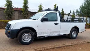Isuzu D-MAX 2012 White