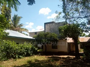 Land for sale.Distress sale.almost an Acre at Shelly Road